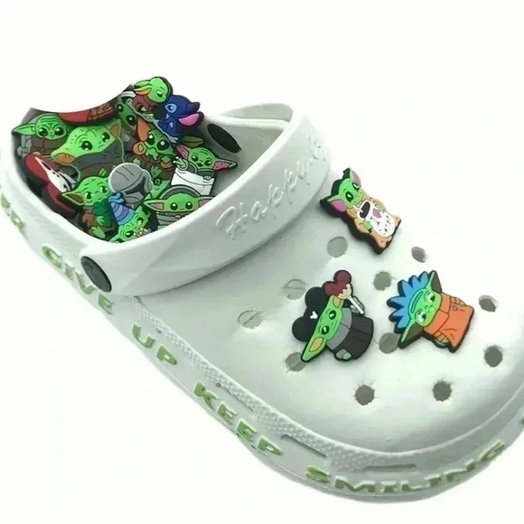 Yoda Jibbitz Croc Charm Set - Picture 3 of 4